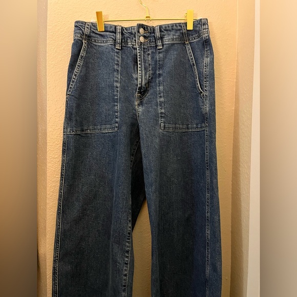 GAP High Rise Wide Leg Crop Jeans - Picture 5 of 11